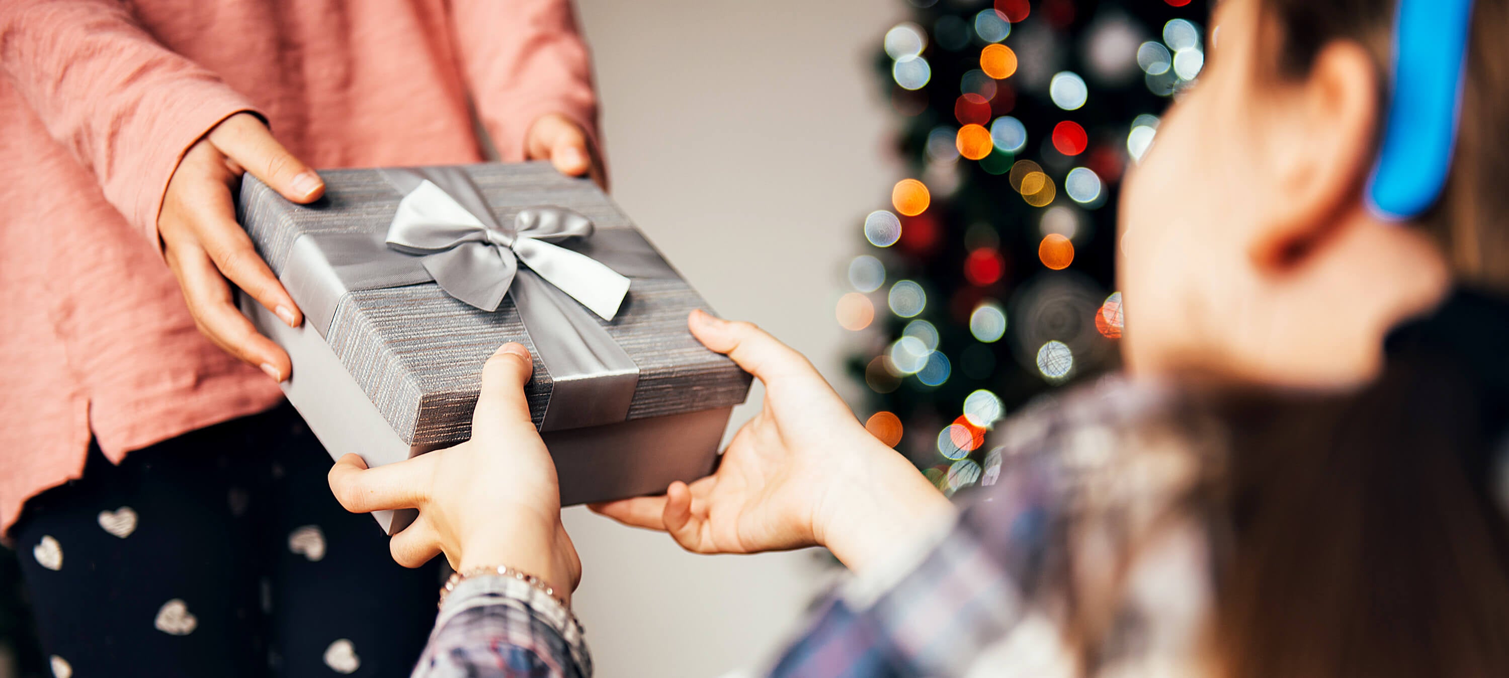 10 Geschenkideen für große oder kleine Schwester