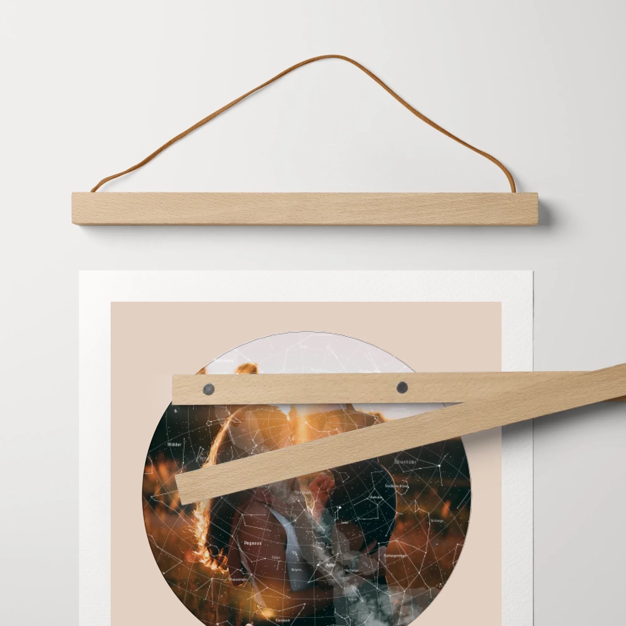 Poster-Holzleiste-MockUp-CloseUp-Holz